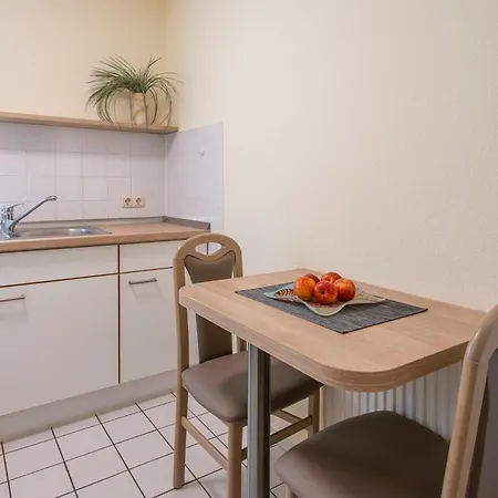 Lindenbuschen 2 1