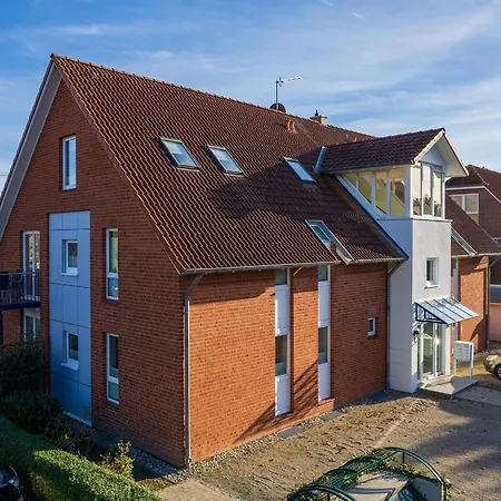 Lindenbuschen 2 1 *